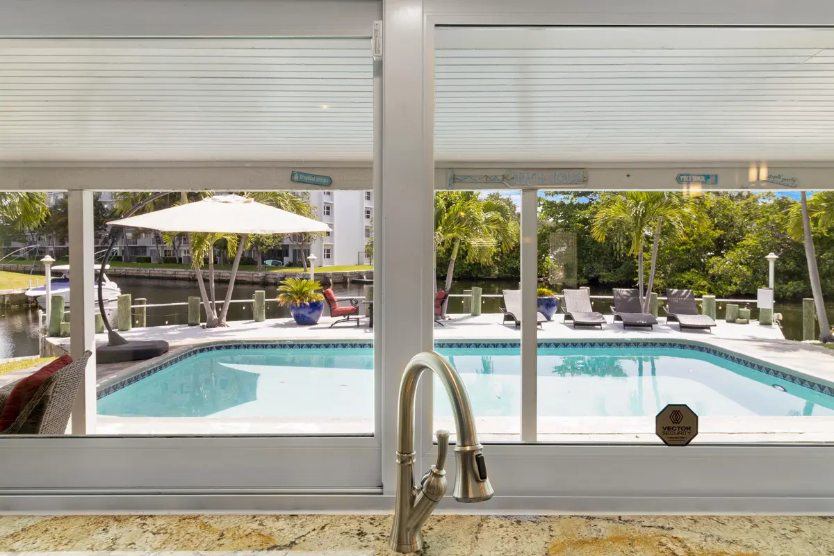 accutour_02 981-se-10th-ct -016 at 981 SE 10TH Court, Pompano Beach