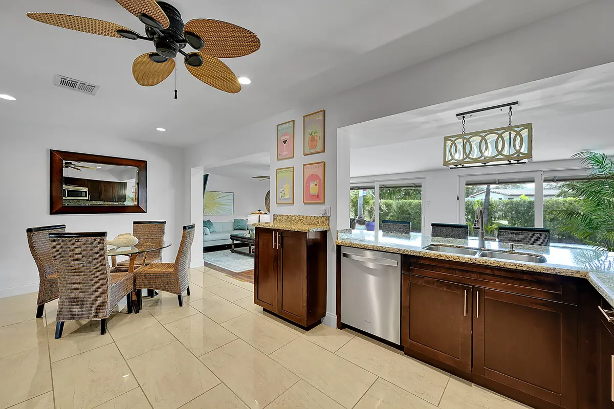 kitchen (4) at 1080 SE 9TH Avenue, Pompano Beach