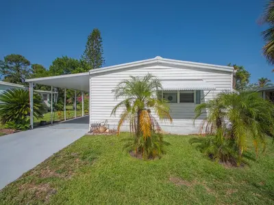42 Village Lane, Jensen Beach – Manufactured Home for sale