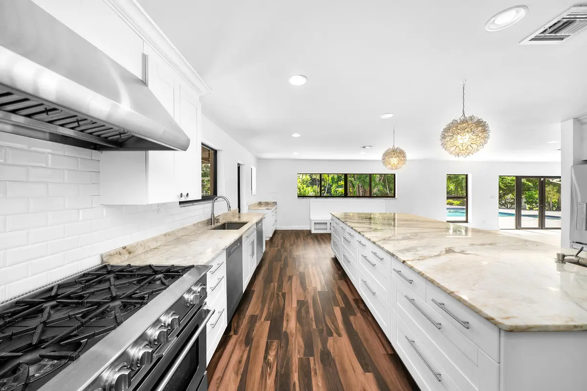 Kitchen at 4950 Thoroughbred Lane, Southwest Ranches