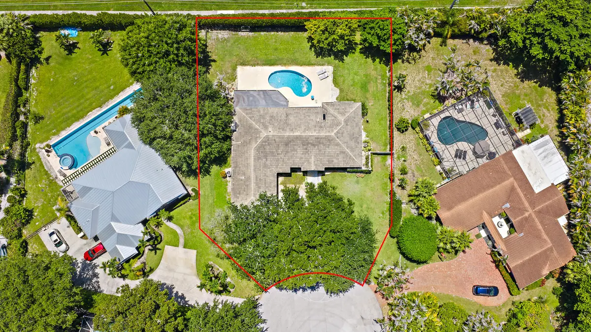 3 Loggerhead Ln at 3 SE Loggerhead Lane, Tequesta