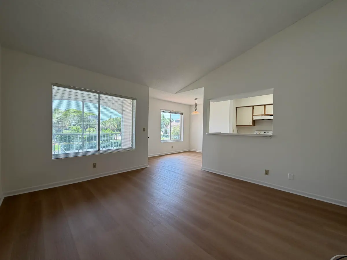 VAULTED CEILINGS at 815 W Boynton Beach Boulevard 12-203, Boynton Beach