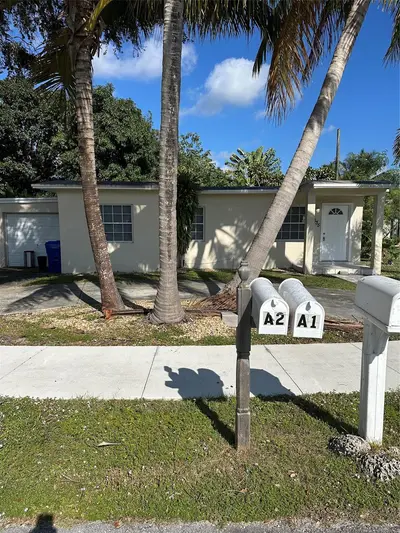 5635 GRANT Street, Hollywood – Single Family Residence for sale