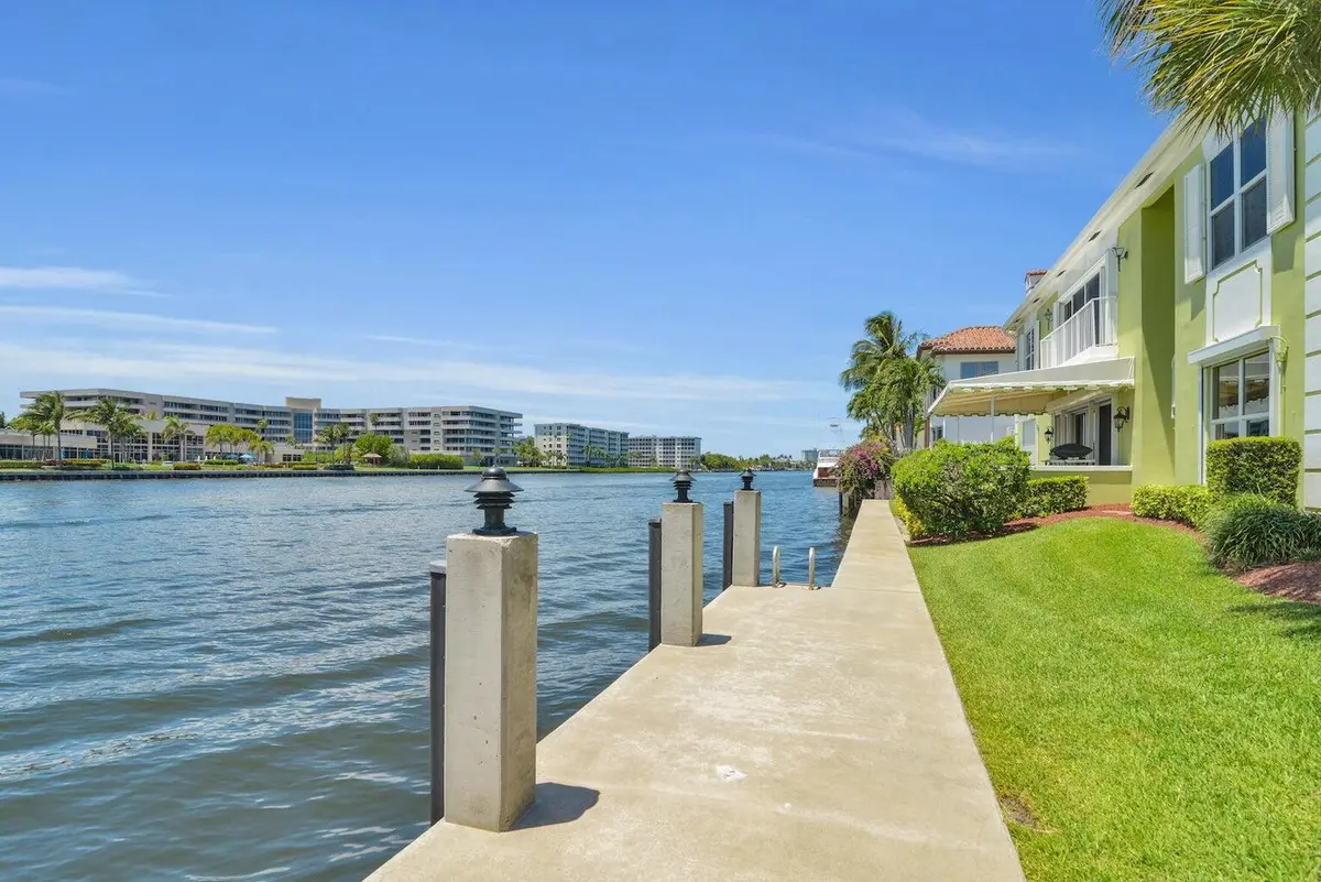 1704 4 at 1704 DEL HAVEN Drive 38-B, Delray Beach