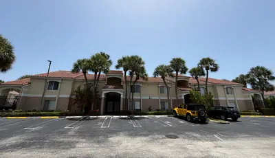 815 W Boynton Beach Boulevard 12-203, Boynton Beach – sold