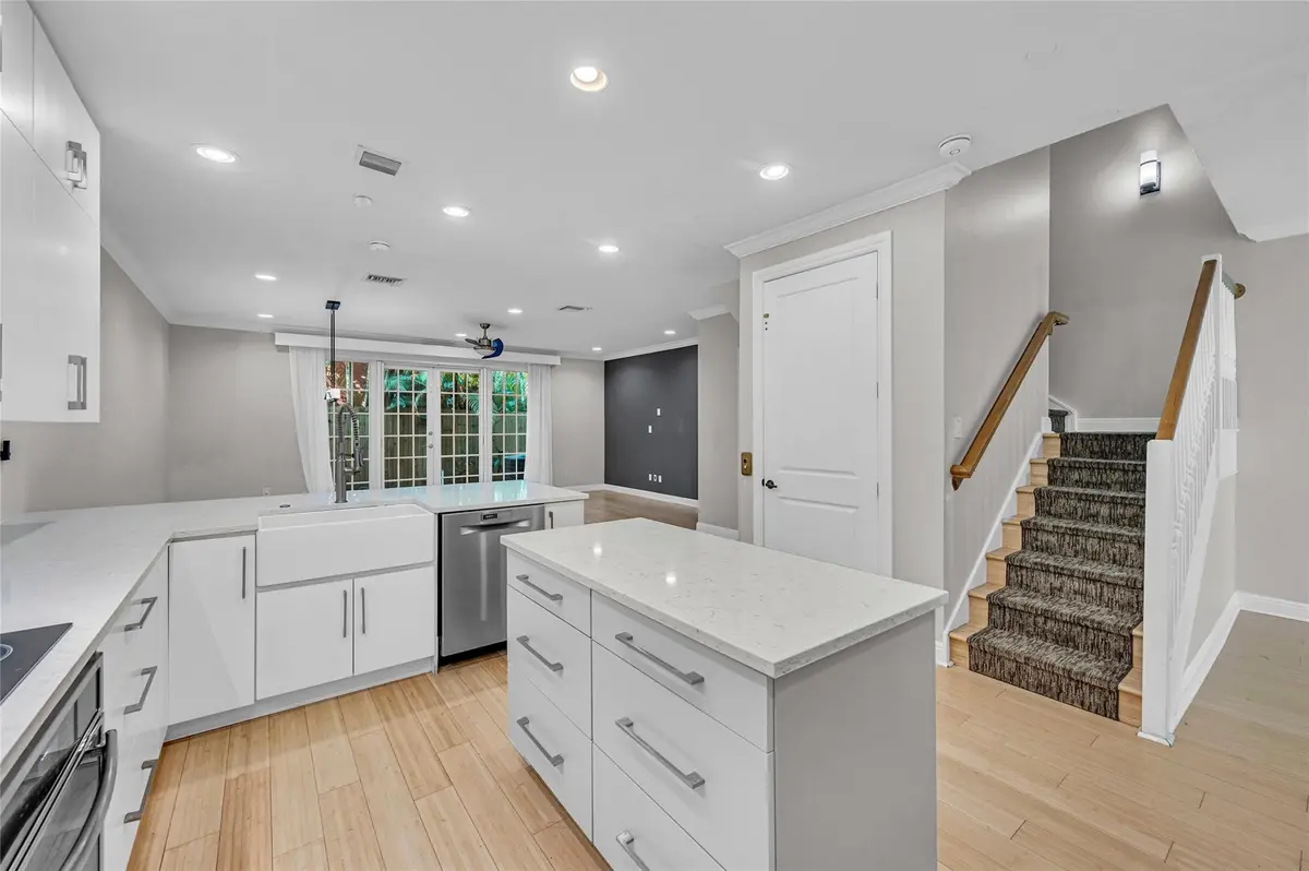 Photo 7 at 1617 NE 2nd Court, Fort Lauderdale