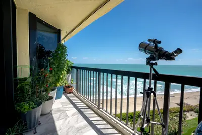 9500 S Ocean Drive 1208, Jensen Beach – Condominium for rent