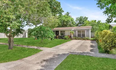 2106 WARE Drive, West Palm Beach – sold