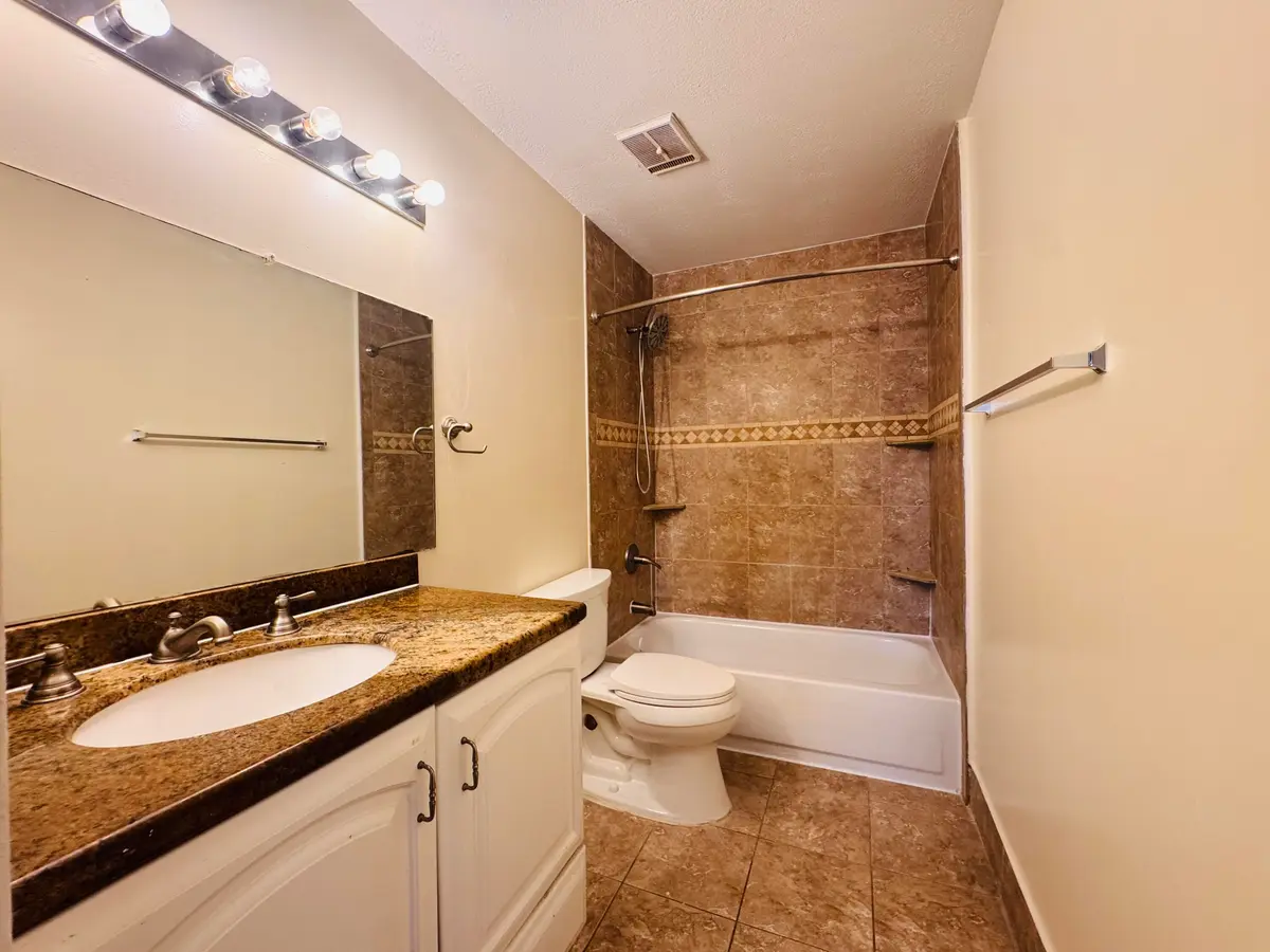 Foto 7-8-26, 6 54 45 pm at 3409 NW 44TH Street 205, Oakland Park
