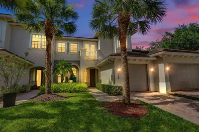 6379 Bella Circle 606, Boynton Beach – Townhouse for rent