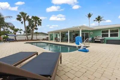 608 Malabar Avenue, Fort Pierce – Single Family Residence for sale