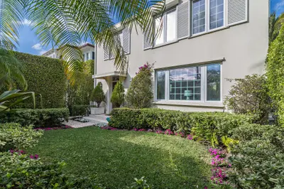 155 Peruvian Avenue, Palm Beach – leased