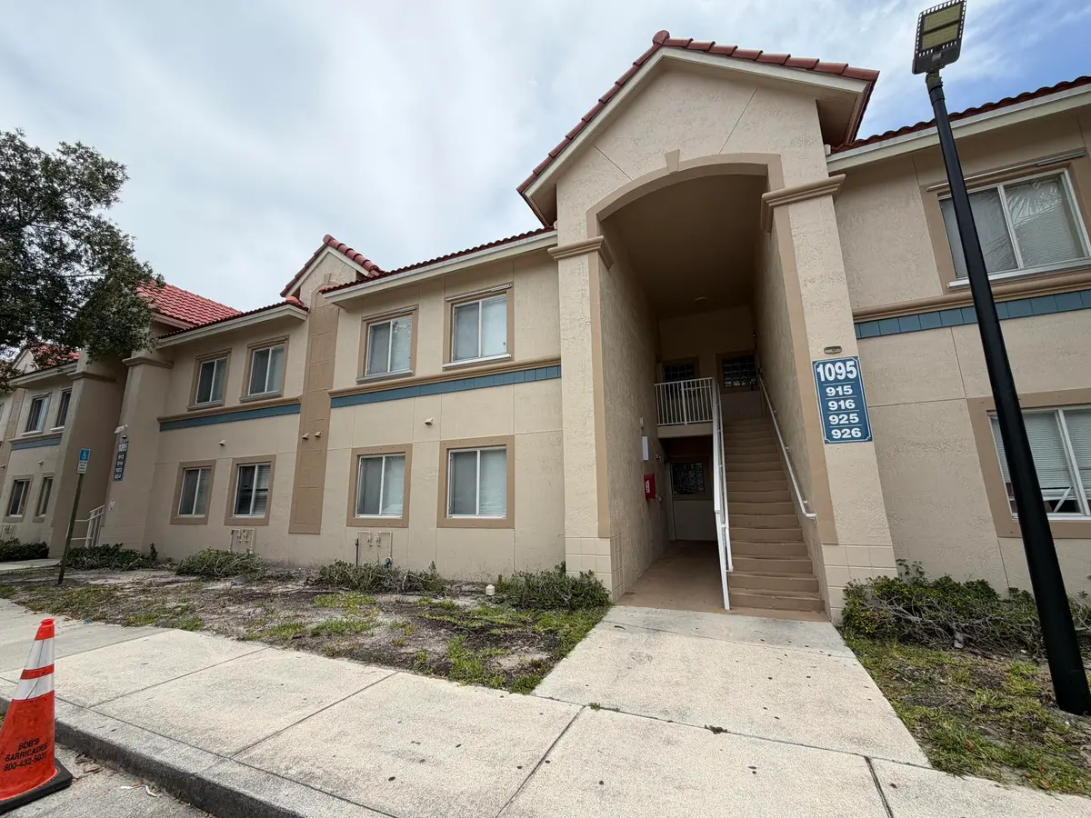 IMG_0471 at 1095 Golden Lakes Boulevard, West Palm Beach