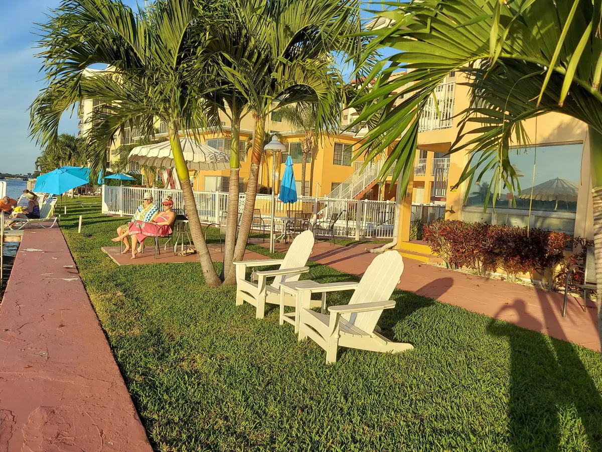 Garden Area along the Intracoastal at 605 N Riverside Drive 12A, Pompano Beach