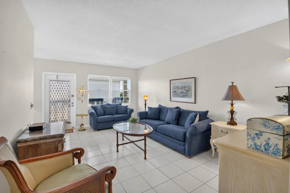 Living Room at 4022 Lincoln B, Boca Raton