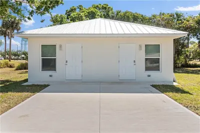 4576 30TH Avenue, Vero Beach – Single Family Residence for sale