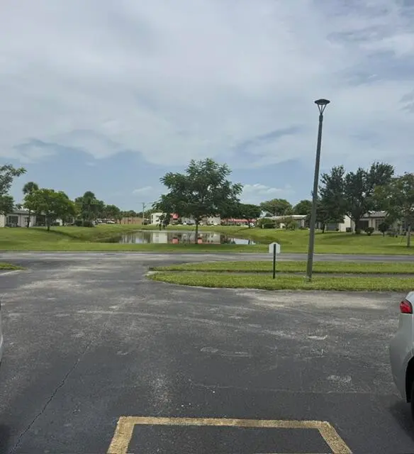 view front of unit at 166 Lake Meryl Drive, West Palm Beach