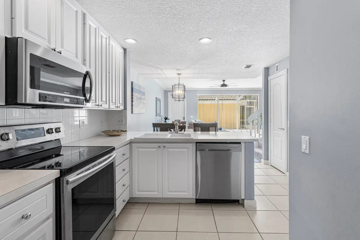 Kitchen at 1852 Jeaga Drive, Jupiter