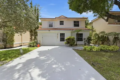 10837 NW 46TH Drive, Coral Springs – Single Family Residence for sale