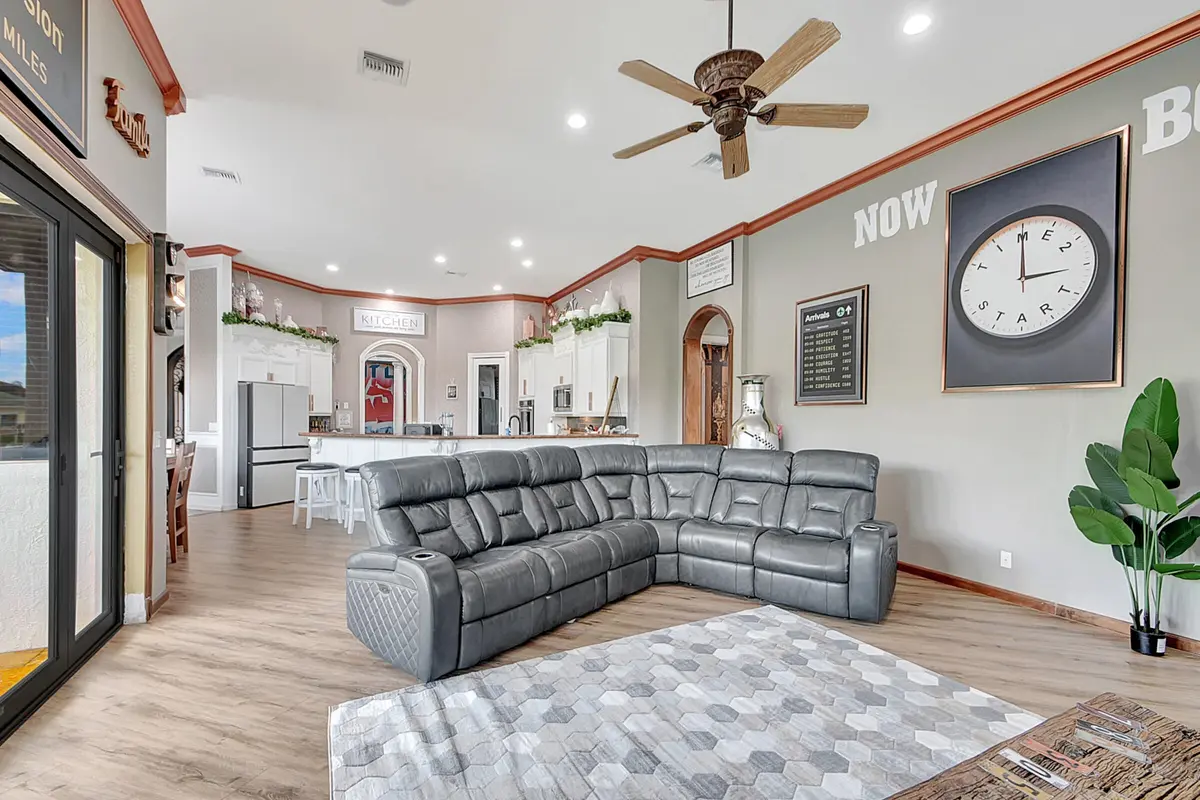 Family at 11618 MANATEE BAY Lane, Wellington