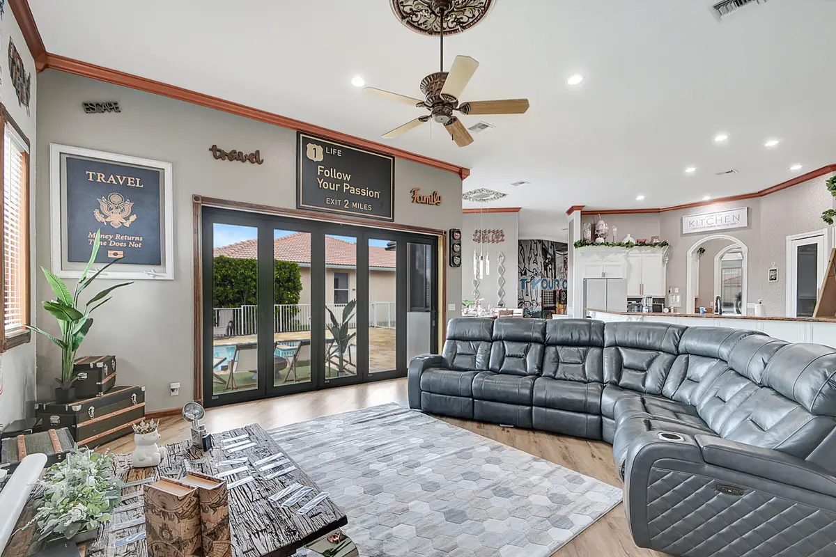 Family at 11618 MANATEE BAY Lane, Wellington