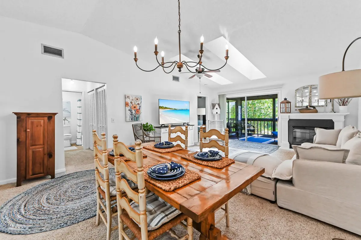 06 Dining area 03 at 8259 SE Croft Circle L-7, Hobe Sound