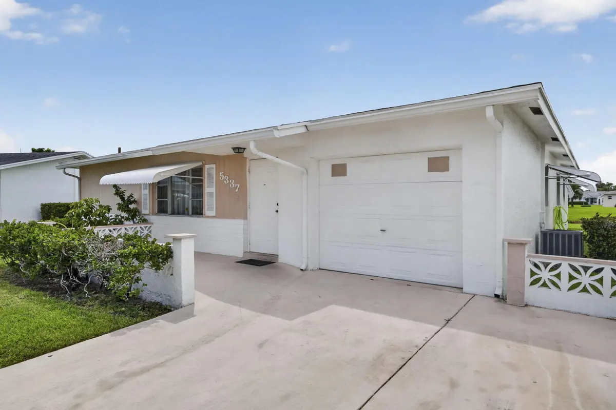4-web-or-mls-BS1A2511 at 5337 BELLEVILLE Road, West Palm Beach