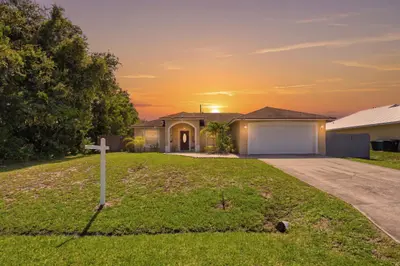 2674 SW ABELARD Street, Port St. Lucie – Single Family Residence for sale