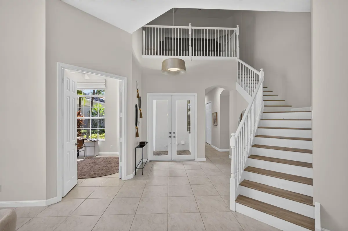 Foyer looking into Den at 219 ANDALUSIA Drive, Palm Beach Gardens