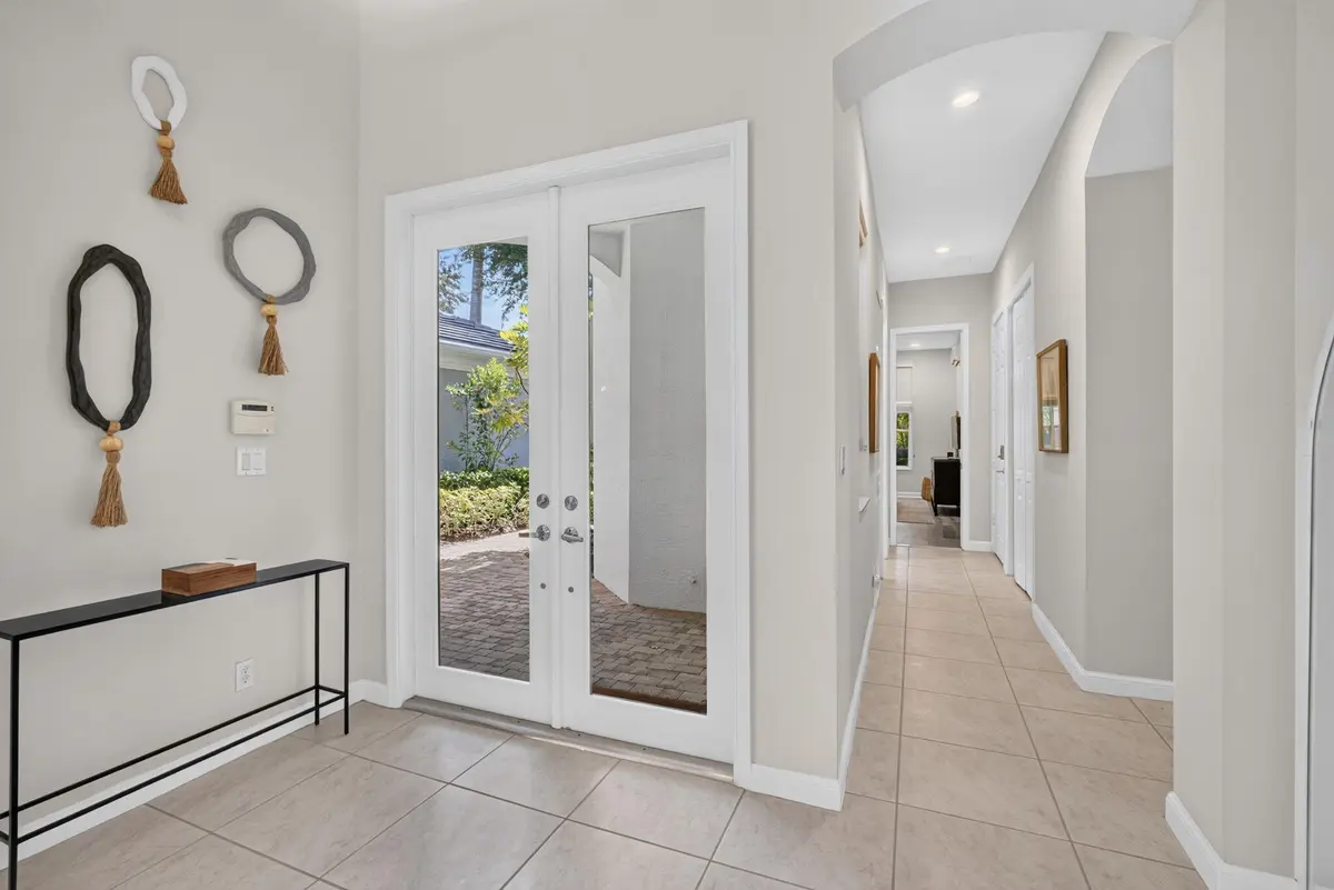 Foyer at 219 ANDALUSIA Drive, Palm Beach Gardens