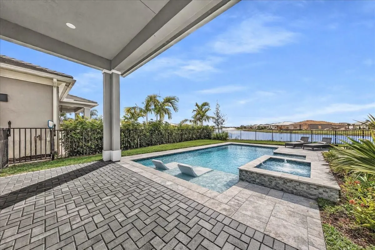 Virtual Pool at 10161 TIMBER CREEK Way, Palm Beach Gardens