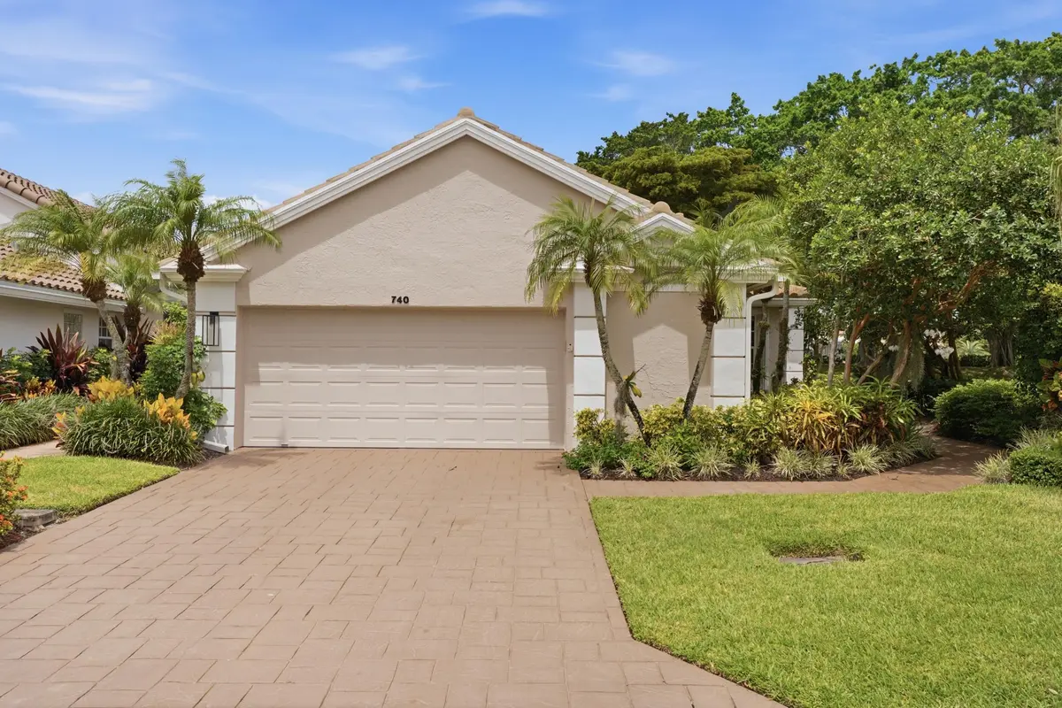 2_smg03644 at 740 Pinehurst Way, Palm Beach Gardens