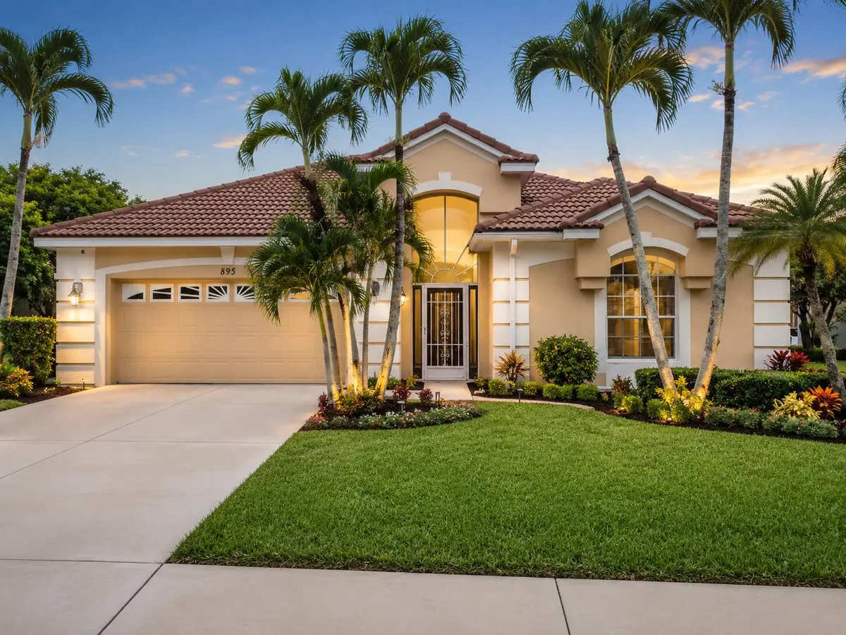AILakeCharlesFrontExterior at 895 SW Lake Charles Circle, Port St. Lucie