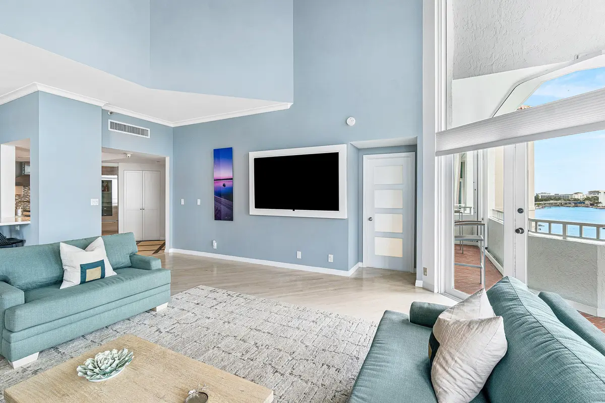018-300Southeast5thAvenue-8120-BocaRaton at 300 SE 5th Avenue PH 8120, Boca Raton