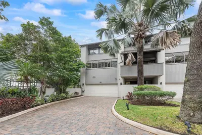 40 Portside Drive, Fort Lauderdale – leased