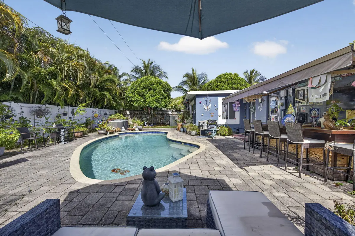 27-web-or-mls-BS1A2084 at 240 GREGORY Road, West Palm Beach