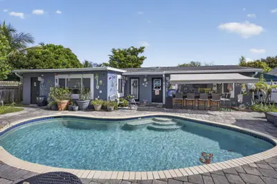 240 GREGORY Road, West Palm Beach – sold