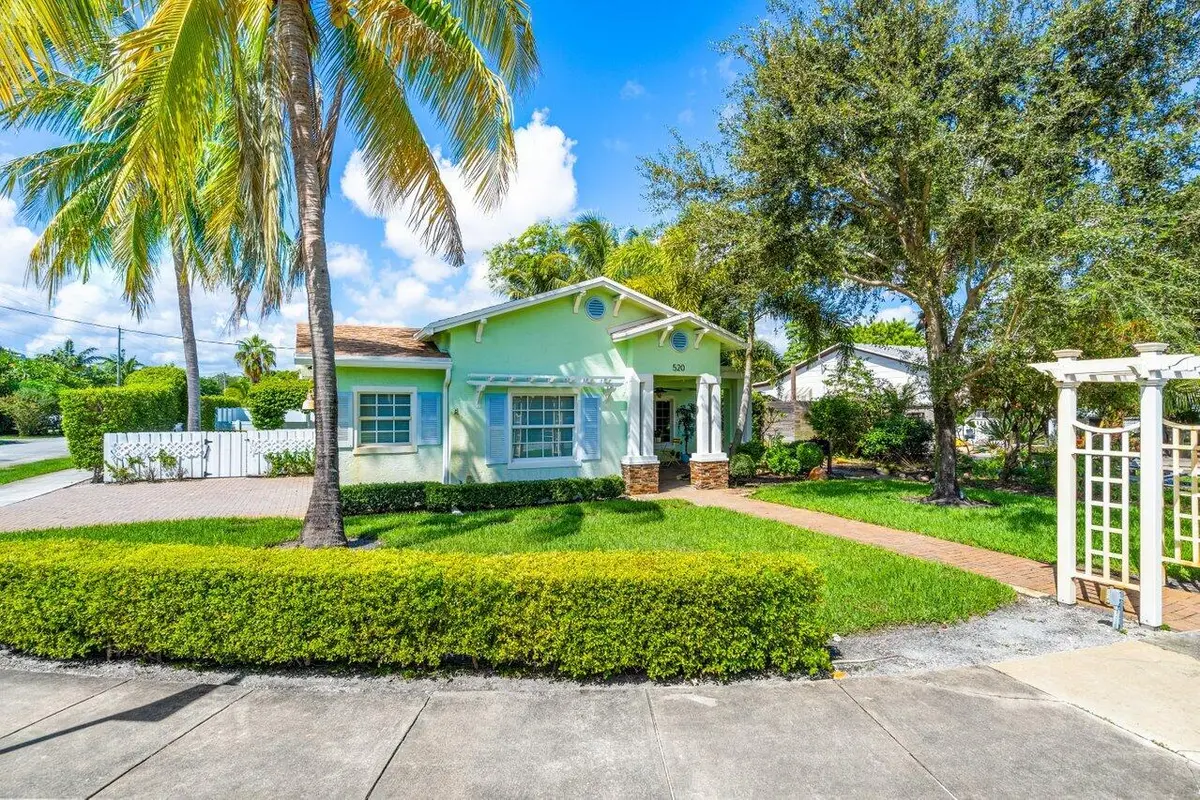 002-520Northeast3rdAvenue-DelrayBeach-FL at 520 NE 3RD Avenue, Delray Beach