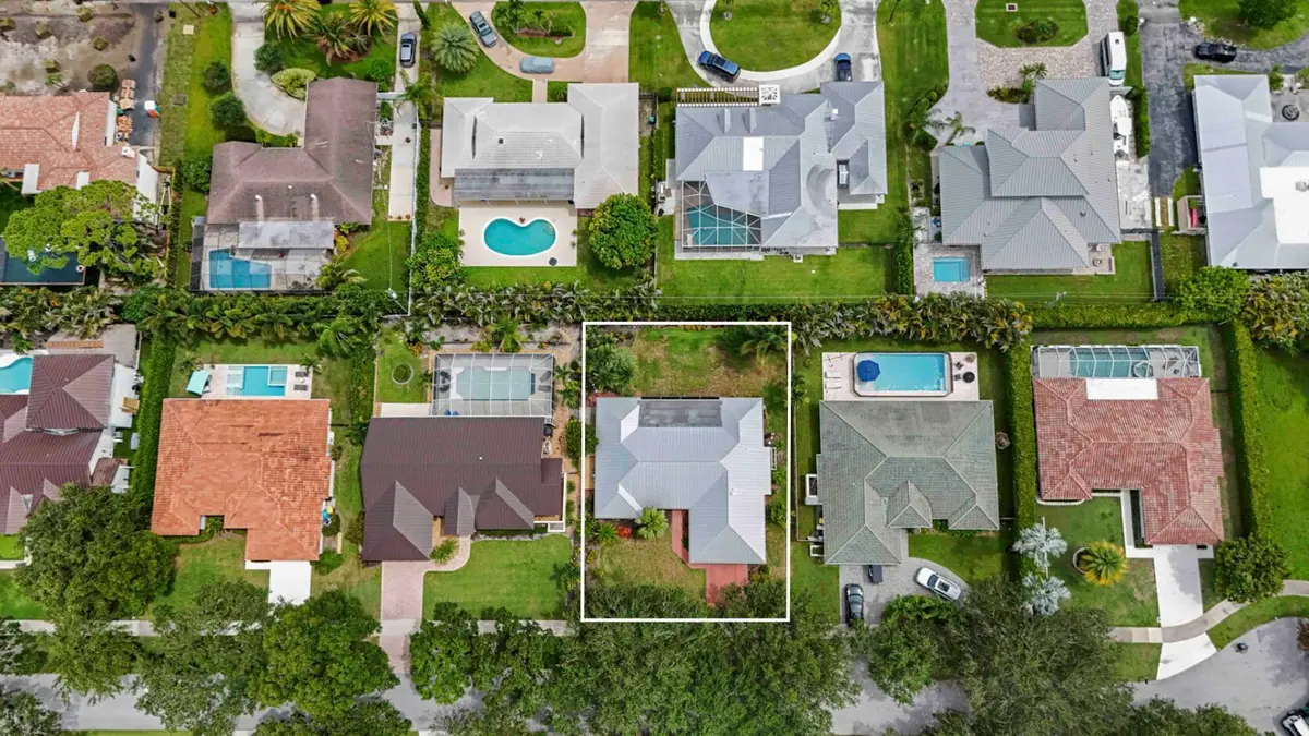 9746 SE Landing Place, Tequesta, FL – photo 3