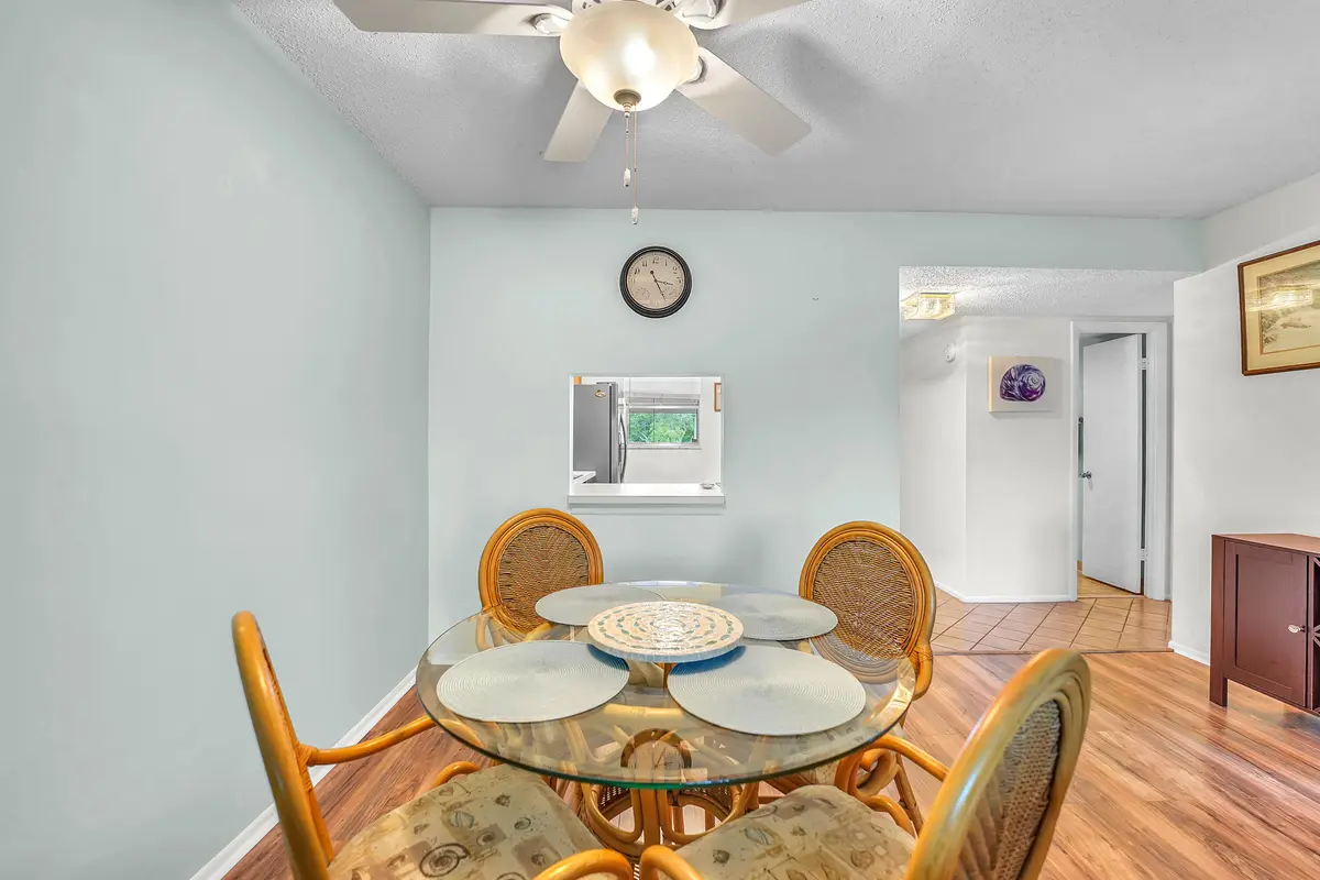 Dining at 210 Lake Evelyn Drive, West Palm Beach