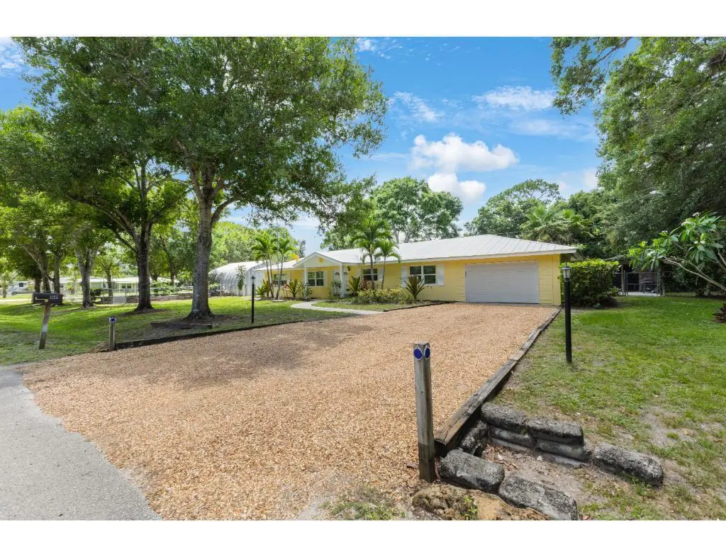 1125 41st Ave VB Frontview2 at 1125 41ST Avenue, Vero Beach