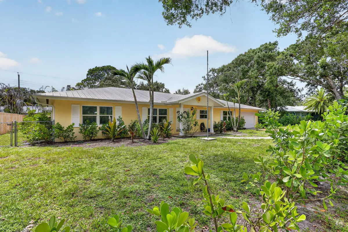 2-web-or-mls-7R7A3411 at 1125 41ST Avenue, Vero Beach