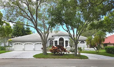 1811 Eagle Trace Boulevard, Coral Springs – Single Family Residence for sale