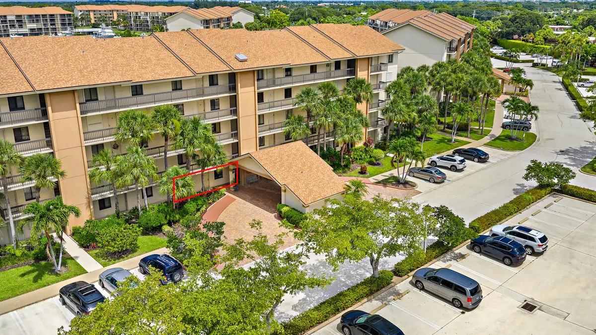 701 Seafarer Cir 103-27 at 701 Seafarer Circle 103, Jupiter
