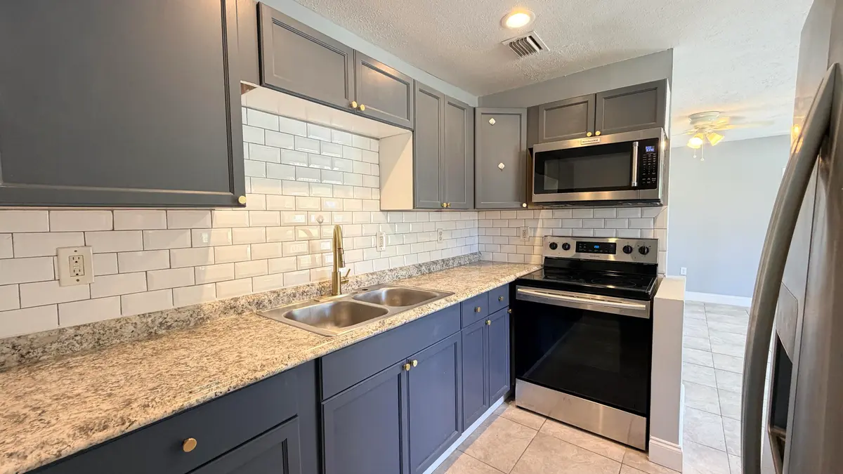 IMG_3437 at 607 N 19th Street, Fort Pierce
