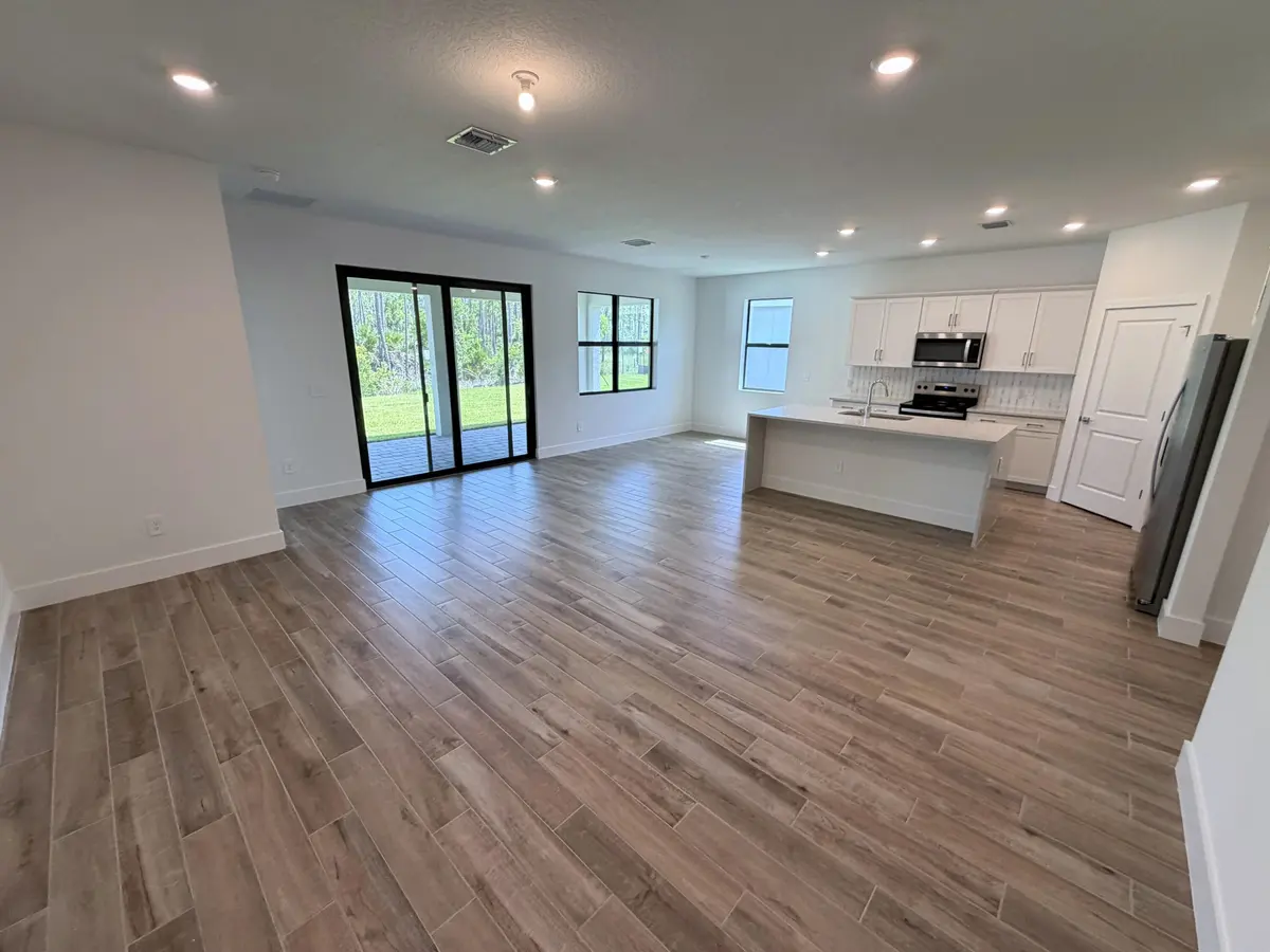 lot 17 grat room 2 at 6660 SE Park Trace Drive, Stuart