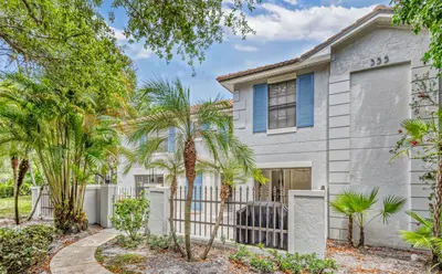 355 Prestwick Circle 4, Palm Beach Gardens – Villa for rent