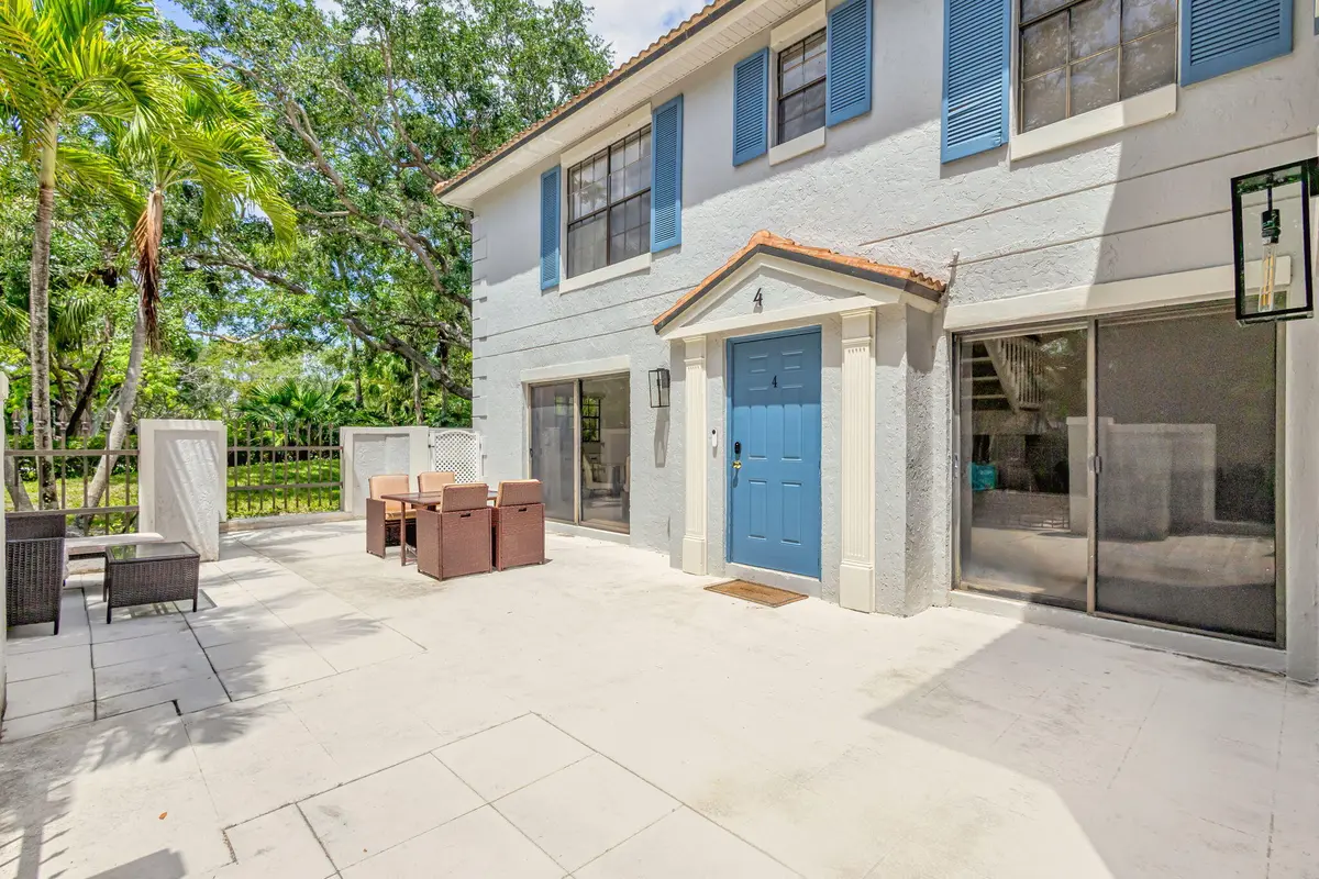5-web-or-mls-5D1A6240_HDR at 355 Prestwick Circle 4, Palm Beach Gardens