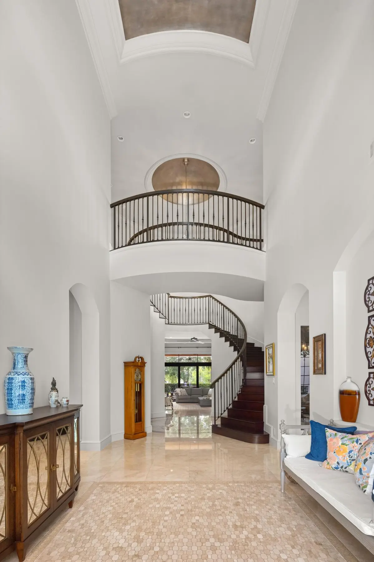Foyer 5 at 7242 Stonegate Boulevard, Parkland