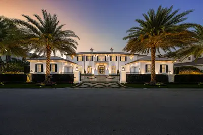 215 W Key Palm Road, Boca Raton – Single Family Residence for sale